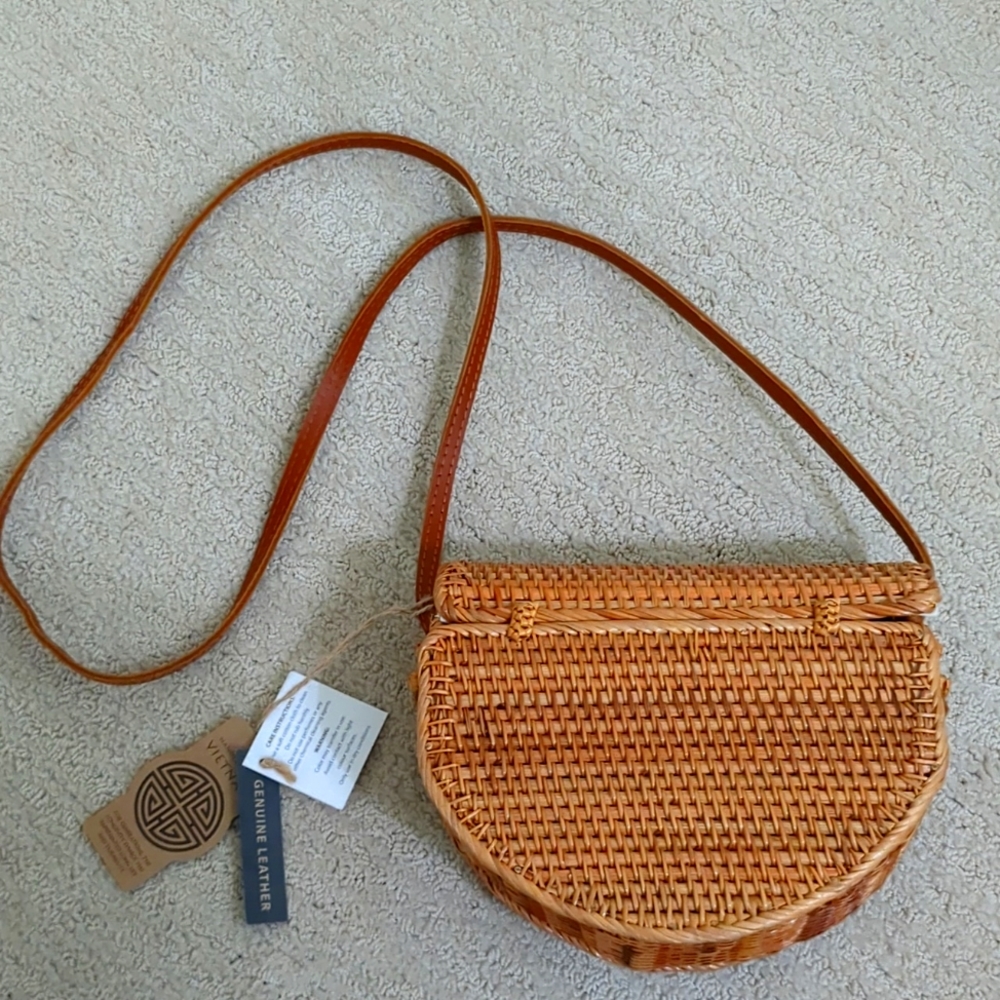 Wicker Purse - Picture 2 of 4